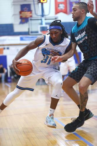 BobKats vs Warriors 09.JPG