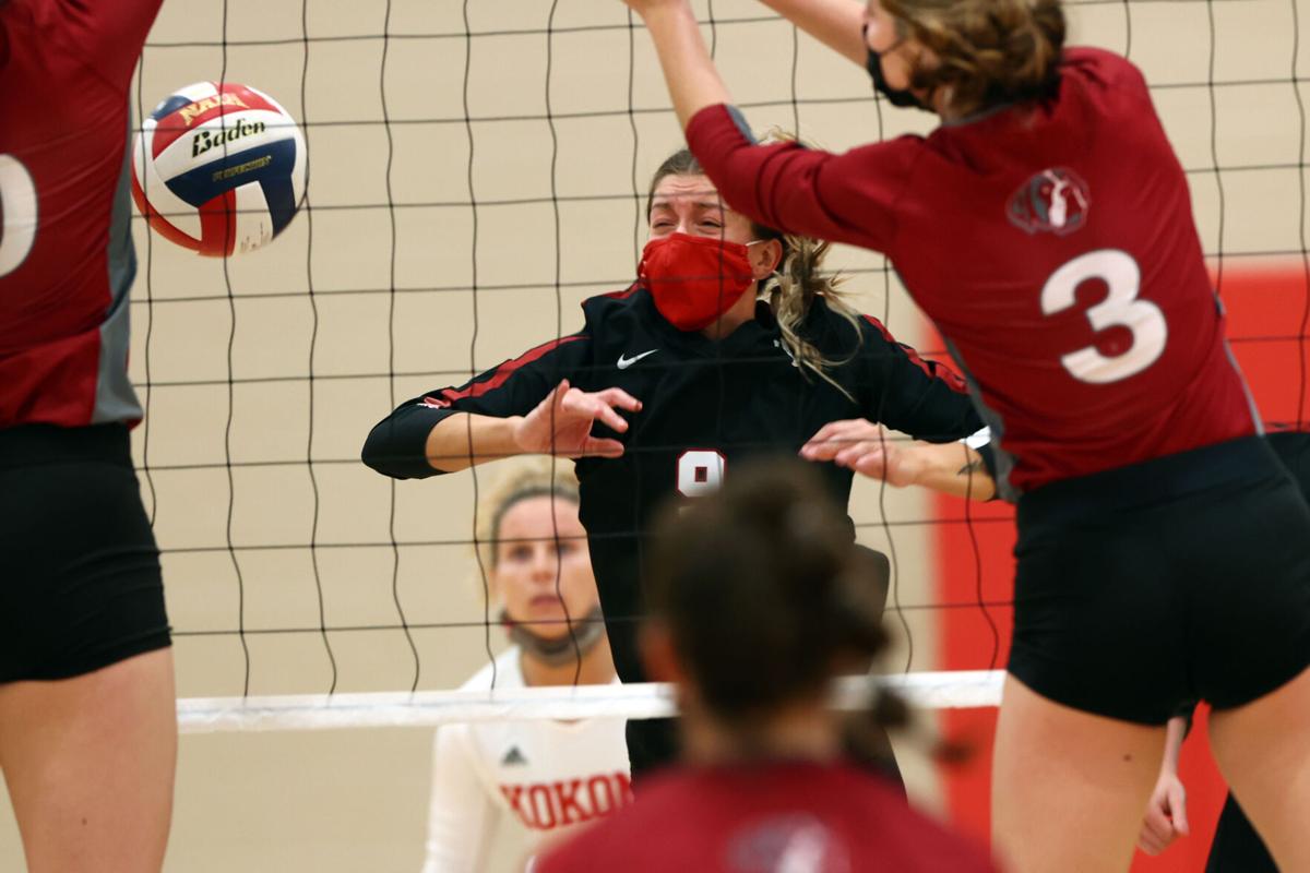 Volleyball IUK vs Aquinas 21.JPG