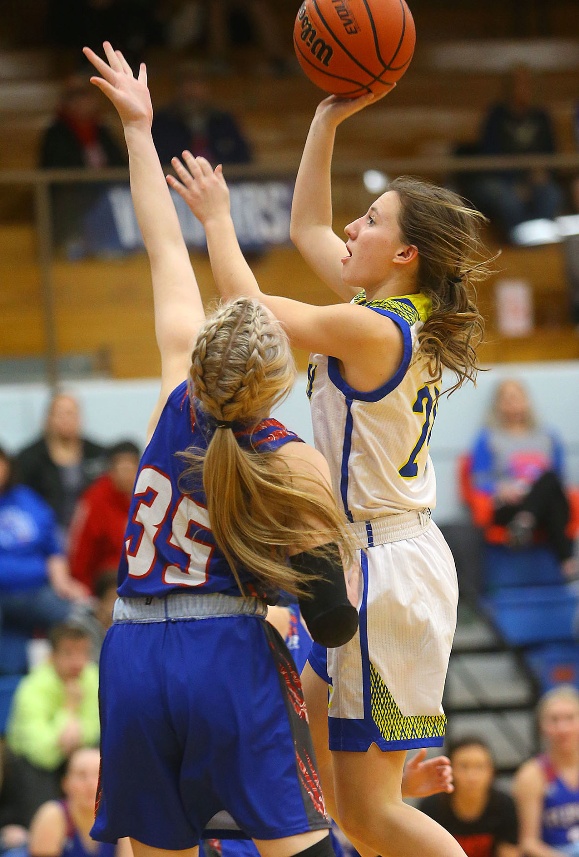 TC vs Elwood GBB 07.jpg