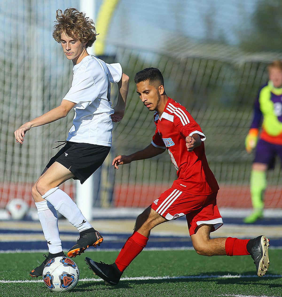 WHS vs Mac soccer 23.jpg