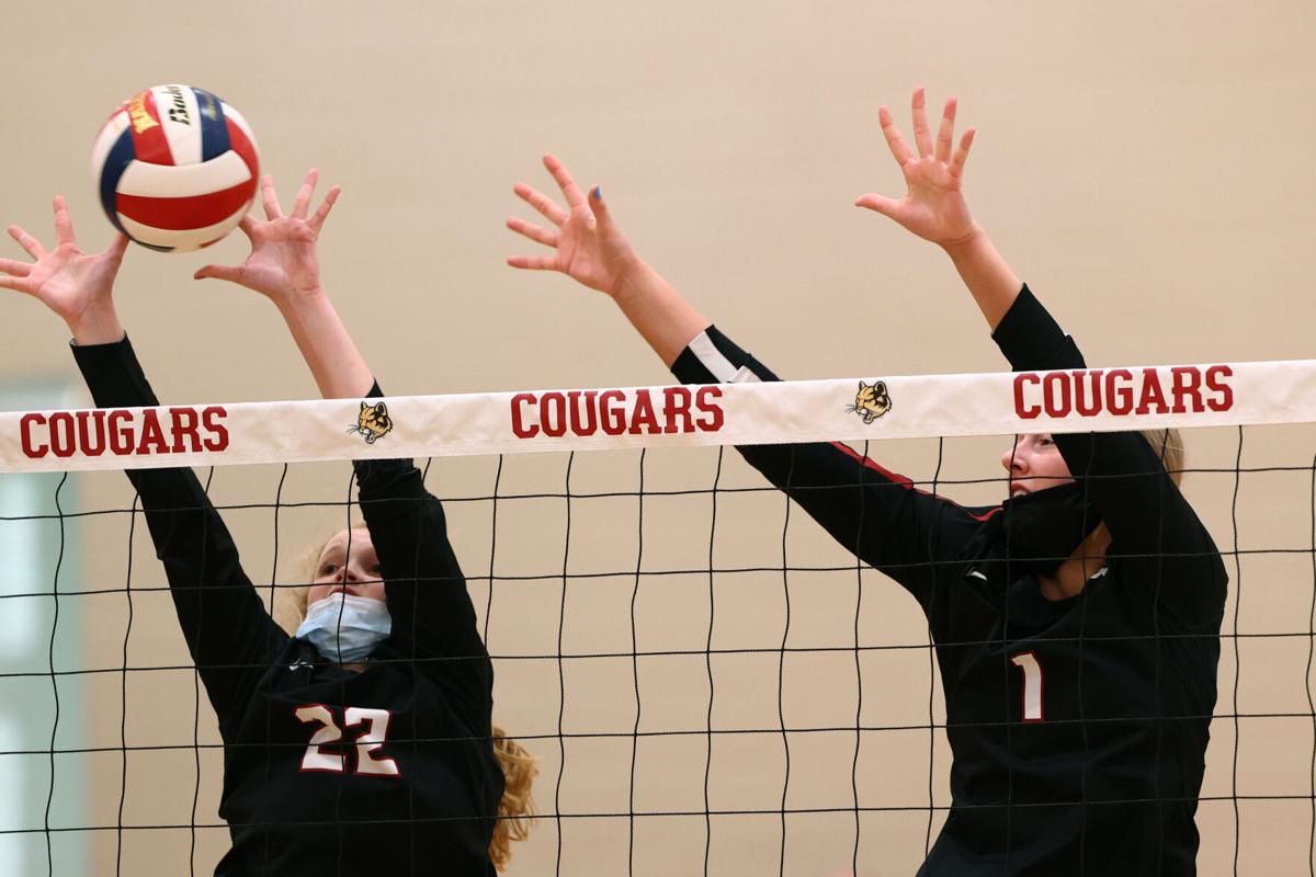 Volleyball IUK vs Aquinas 24.JPG