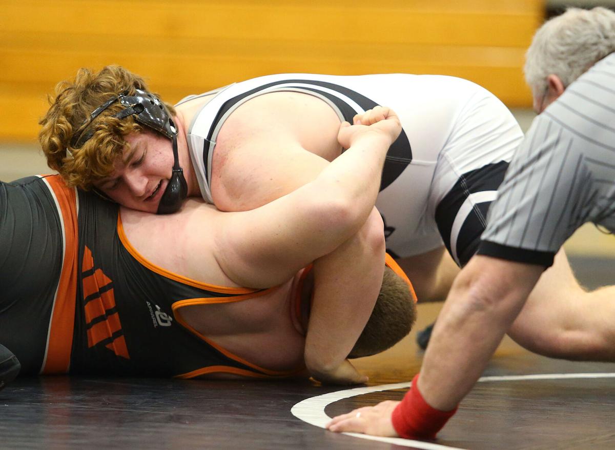 Western vs Wabash wrestling 08.jpg
