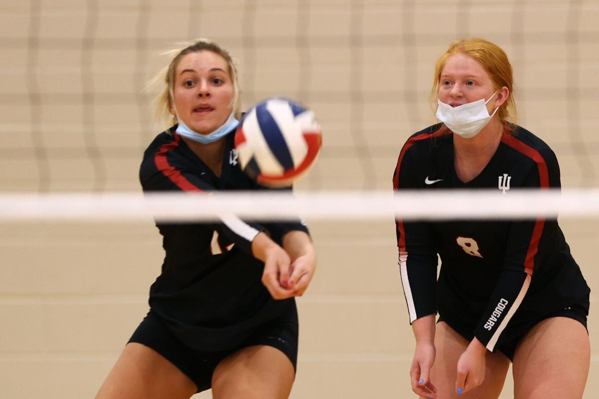 Volleyball IUK vs Aquinas 27.JPG