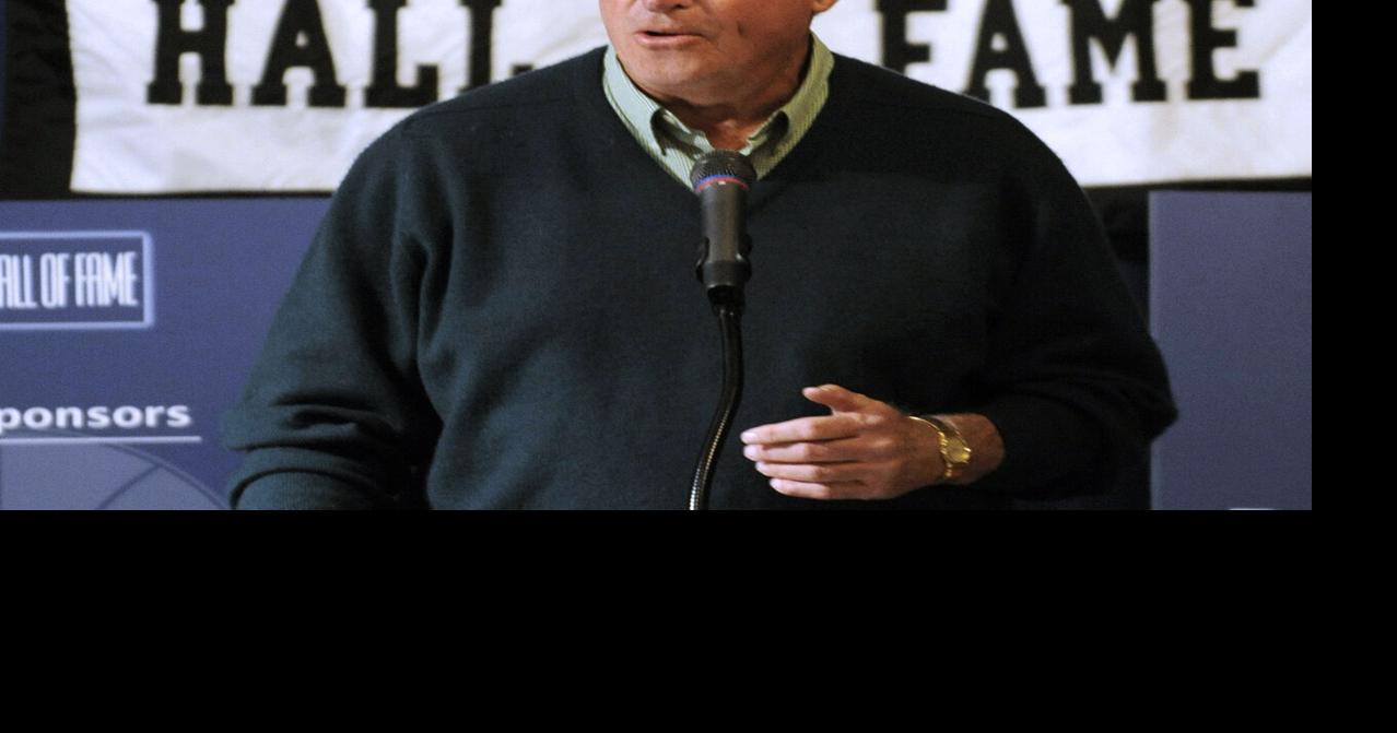 Indiana plans Knight statue