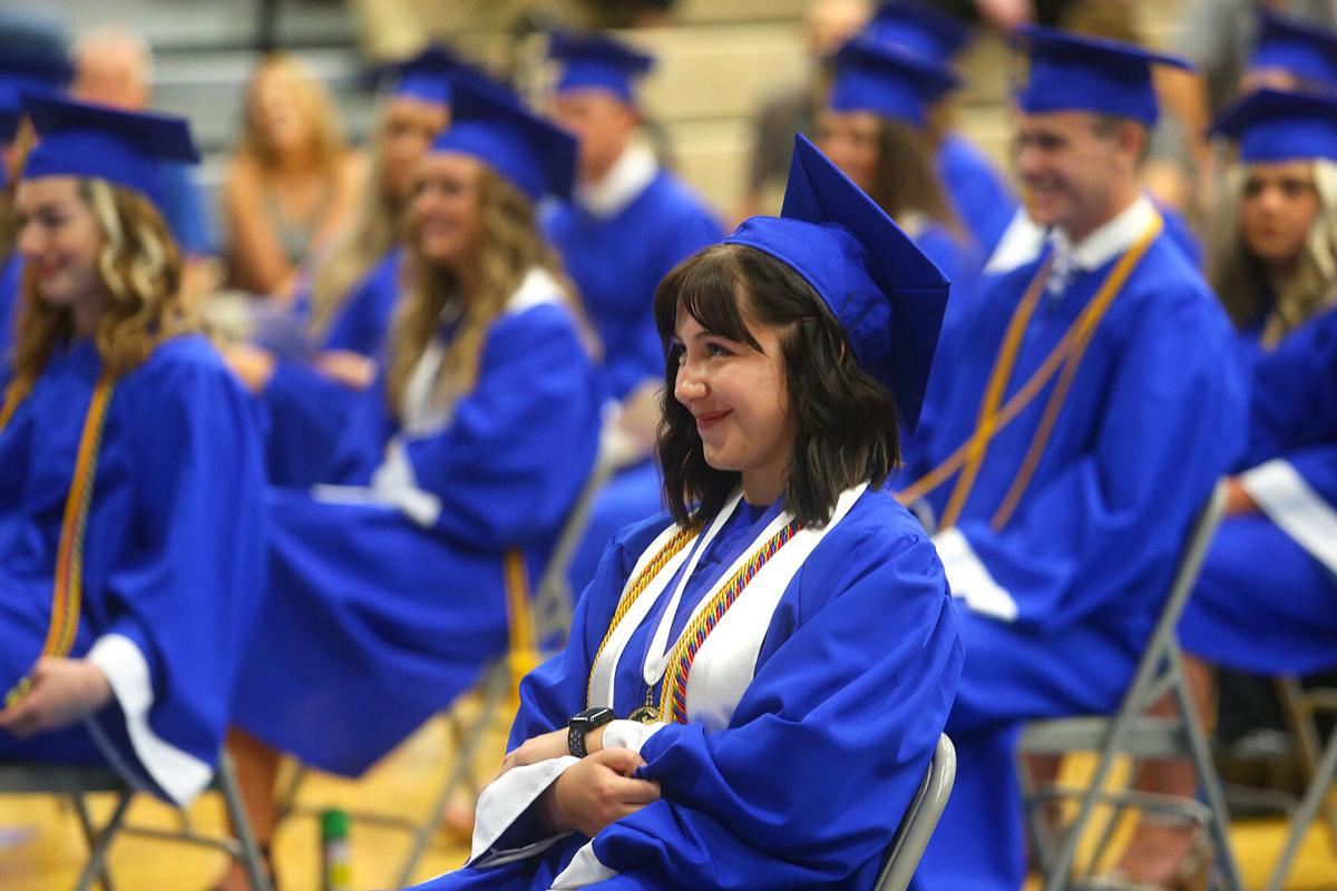 Photos Tipton Hs Graduation News Kokomotribune Com