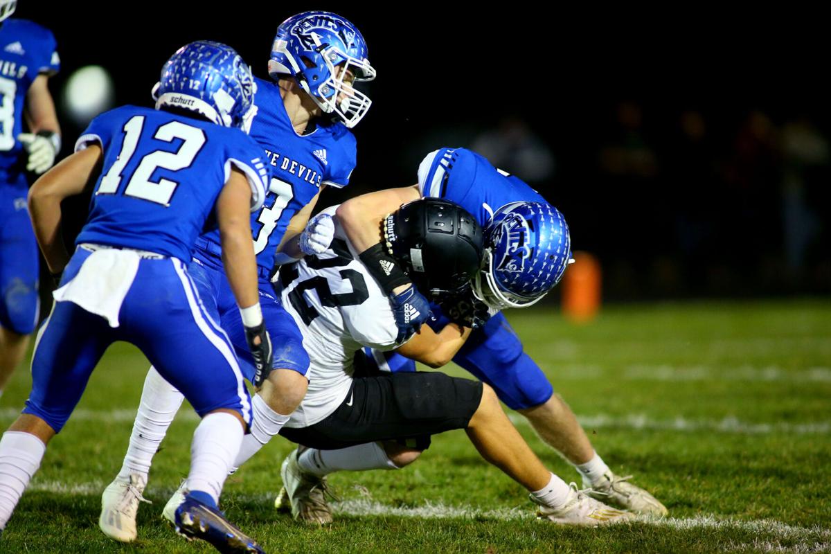 Sec FB - Tipton vs Lapel 10.JPG