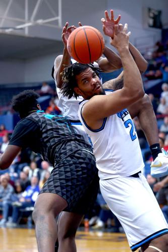 BobKats vs Warriors 15.JPG