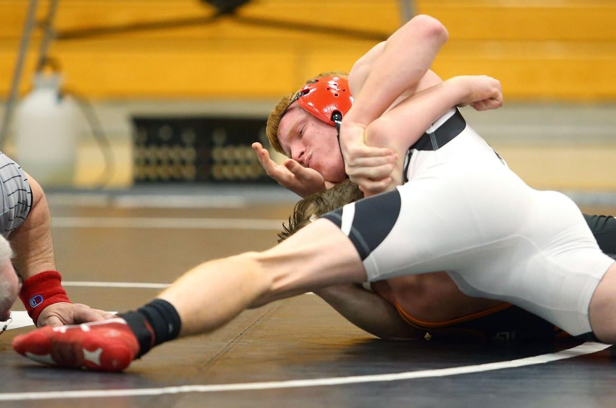 Western vs Wabash wrestling 12.jpg