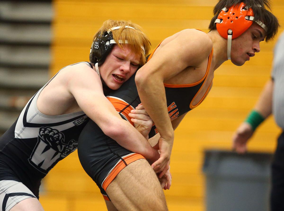 Western vs Wabash wrestling 15.jpg