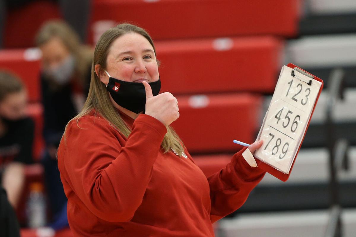 Volleyball IUK vs Aquinas 41.JPG