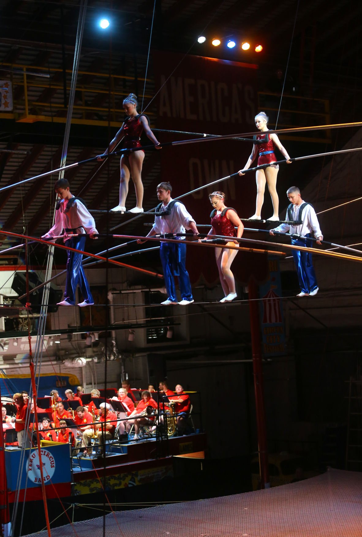 Peru Circus 03.JPG