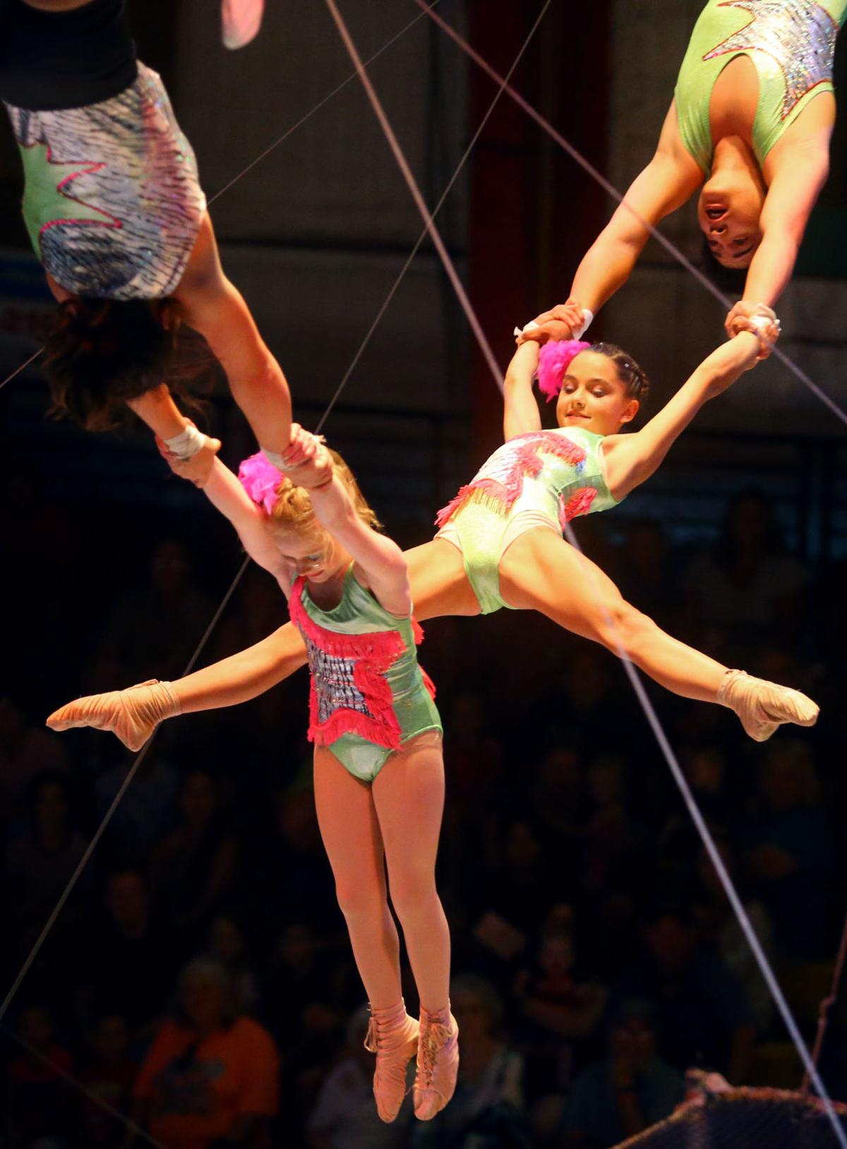 Peru Circus 05.JPG