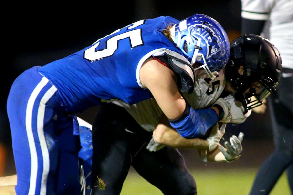 Sec FB - Tipton vs Lapel 18.JPG