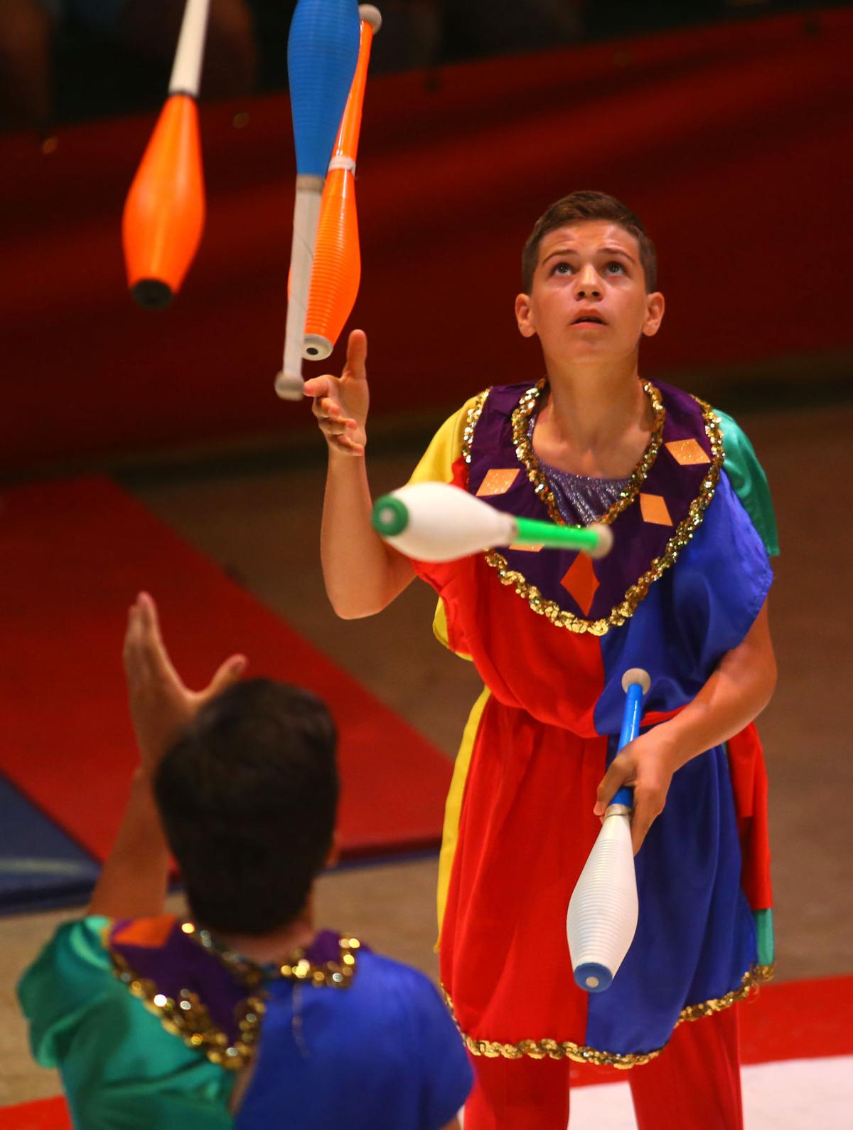 Peru Circus 06.JPG