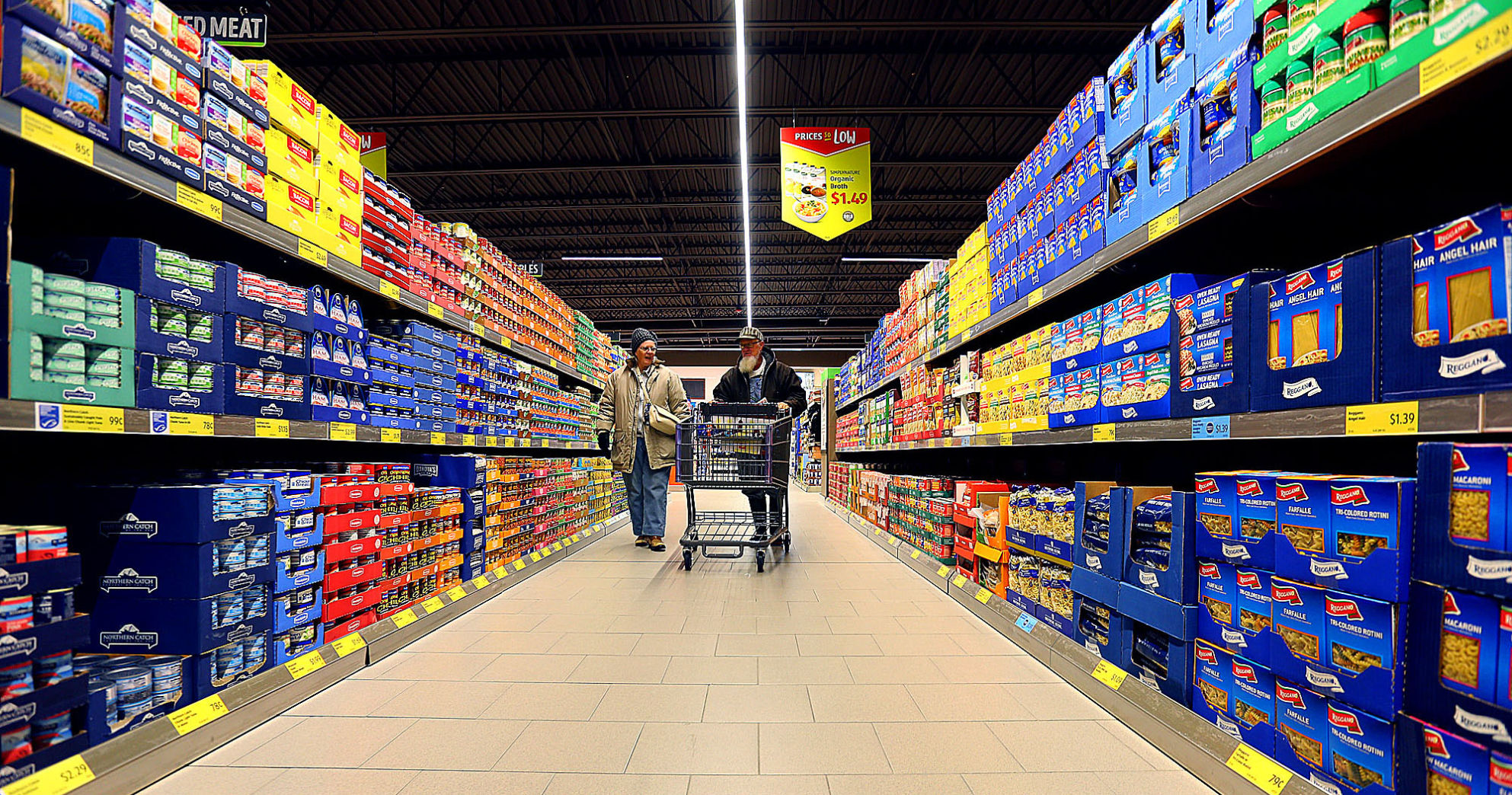 A Supermarket Is Born: New Aldi Location At Markland Mall Adds Space ...