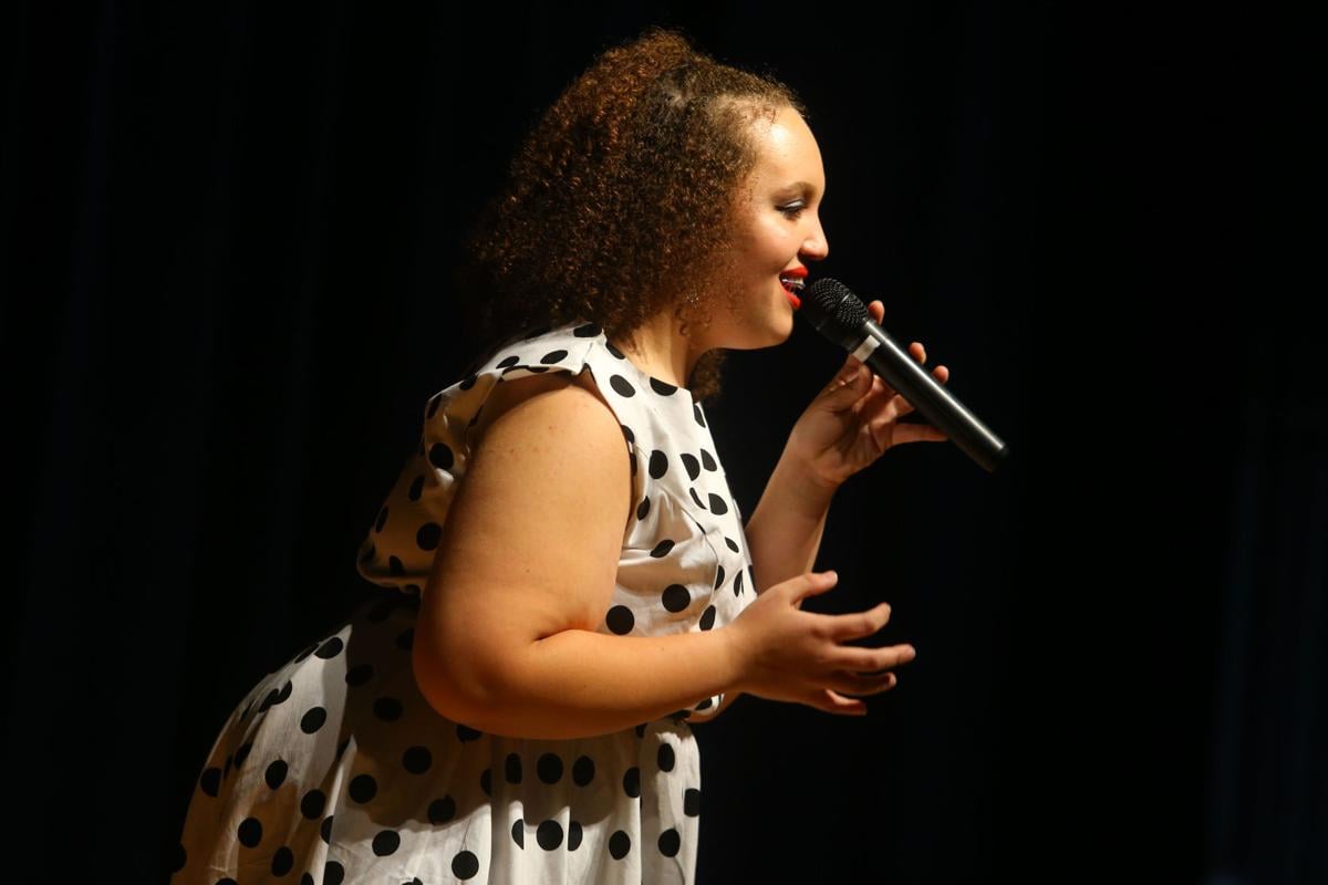 Taylor Show Choir Web Only 05.JPG