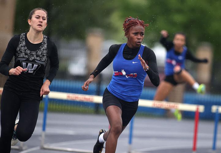 Girls track sectional 09.jpg