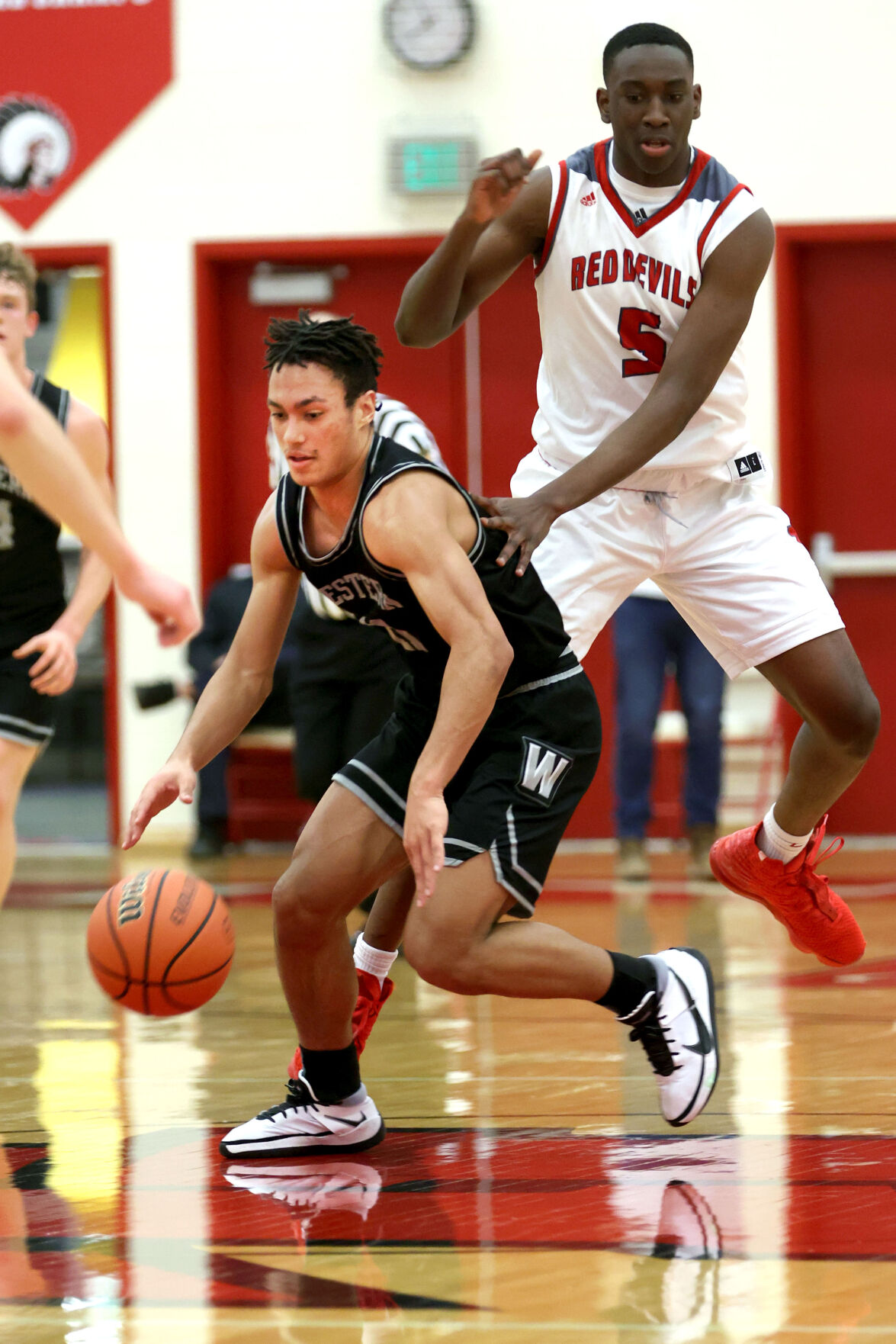 Sec WHS vs WL 07.JPG