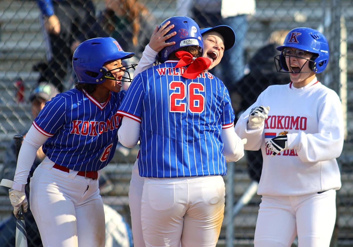 EHS vs KHS softball 10.jpg