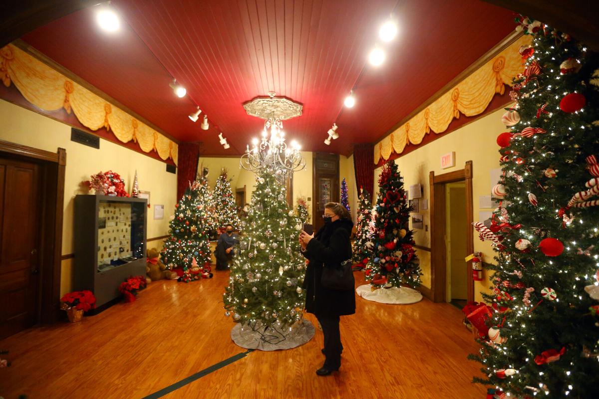 Seiberling Mansion Continues Annual Lighting Ceremony Tours Local News Kokomotribune Com