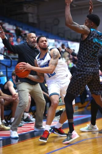 BobKats vs Warriors 28.JPG