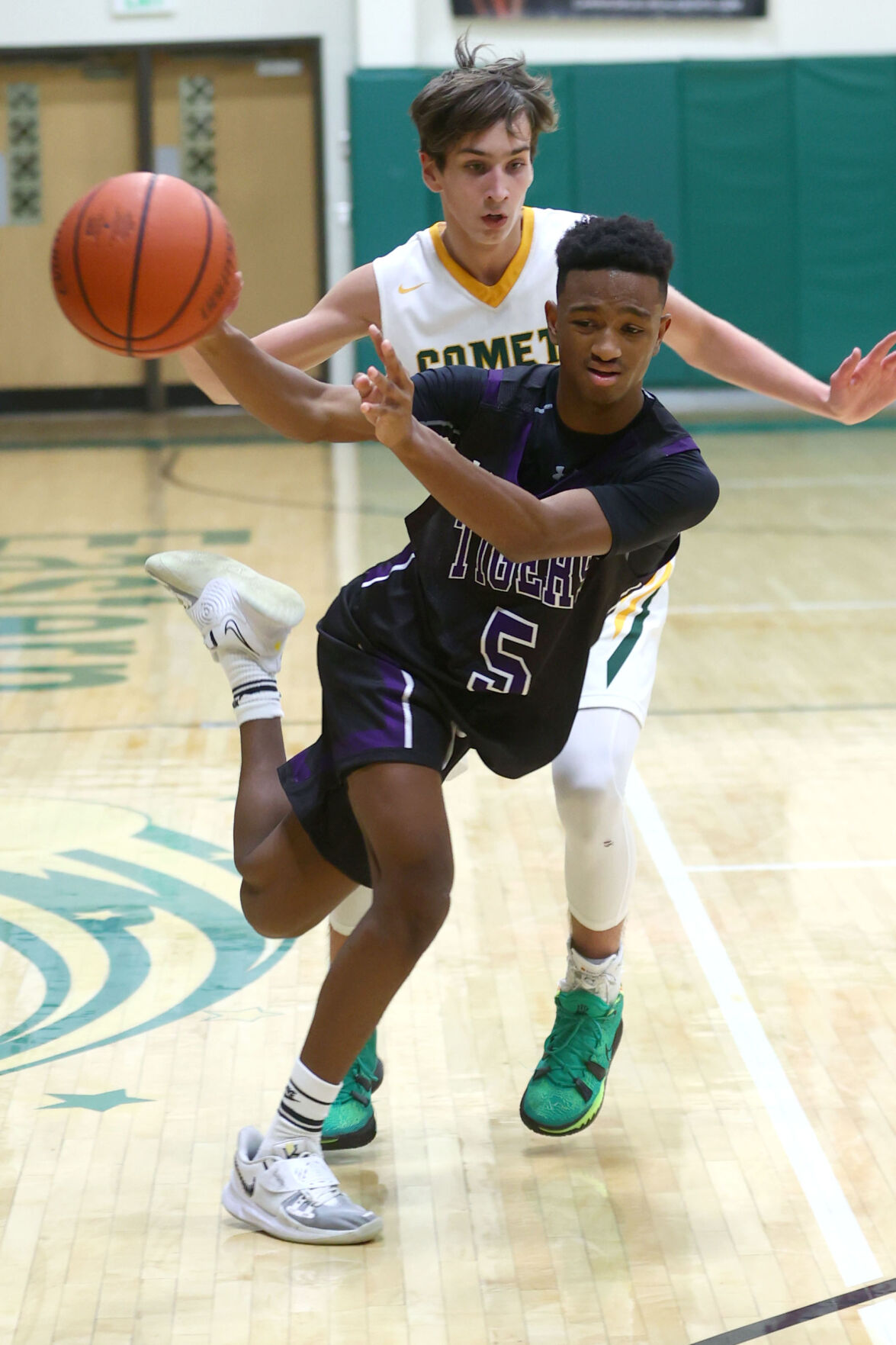 Basketball NHS vs EHS 47.JPG