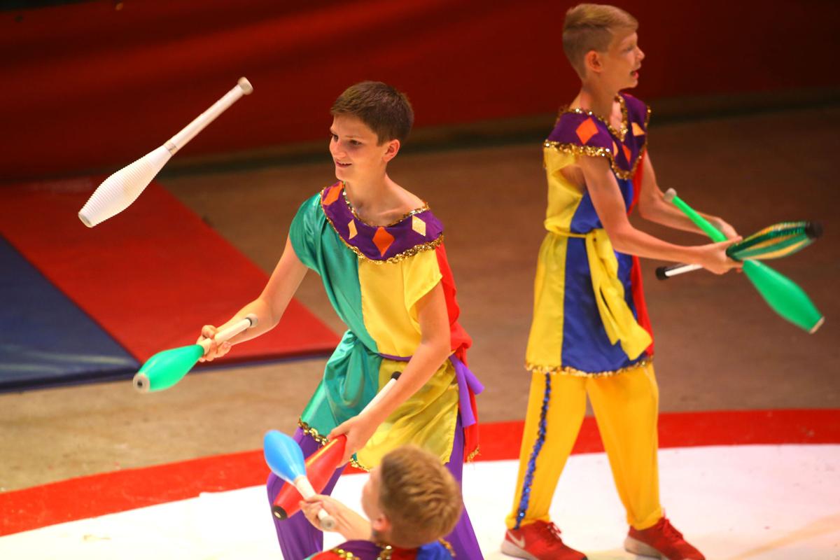 Peru Circus 09.JPG