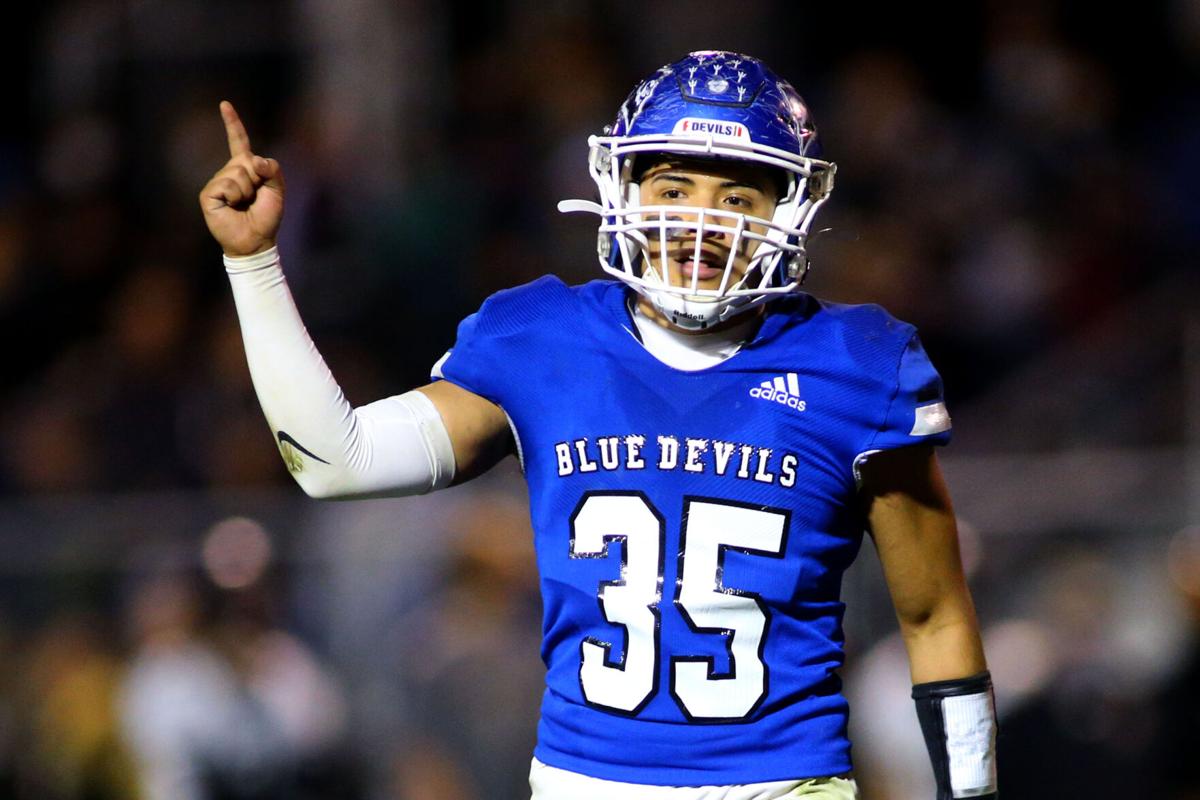 Sec FB - Tipton vs Lapel 30.JPG