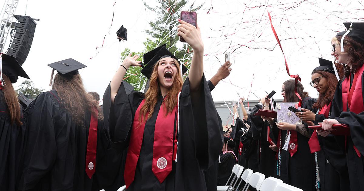 PHOTOS: IUK graduation | News | kokomotribune.com