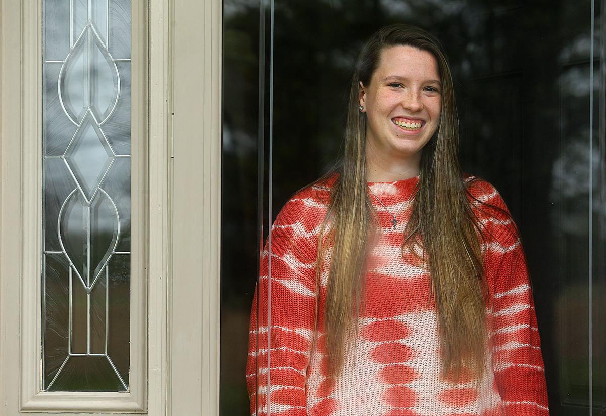 Senior-Delaney White.jpg