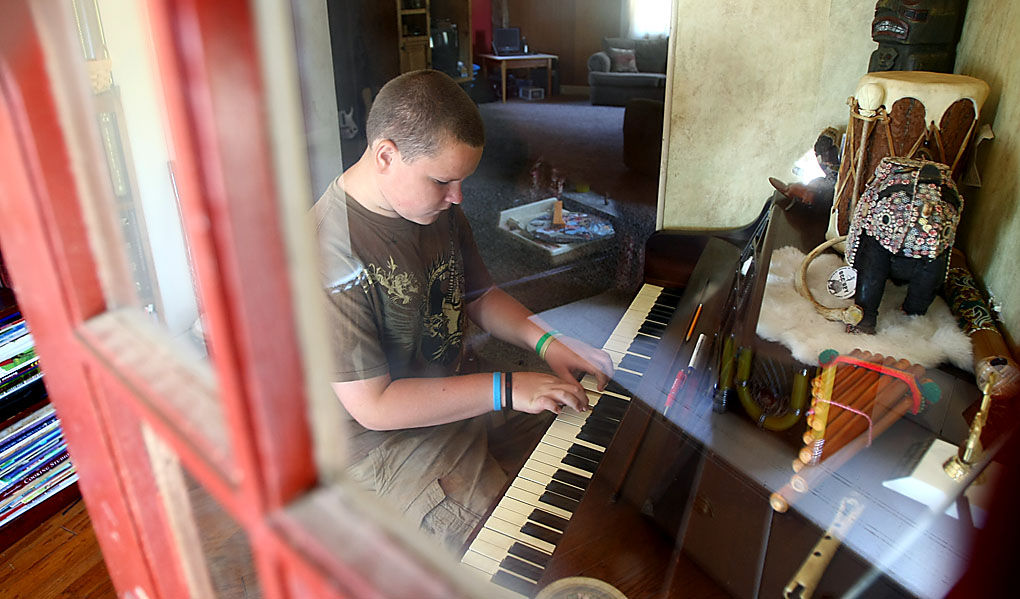 Student S Used Piano Provides Salvation From Depression Bullying