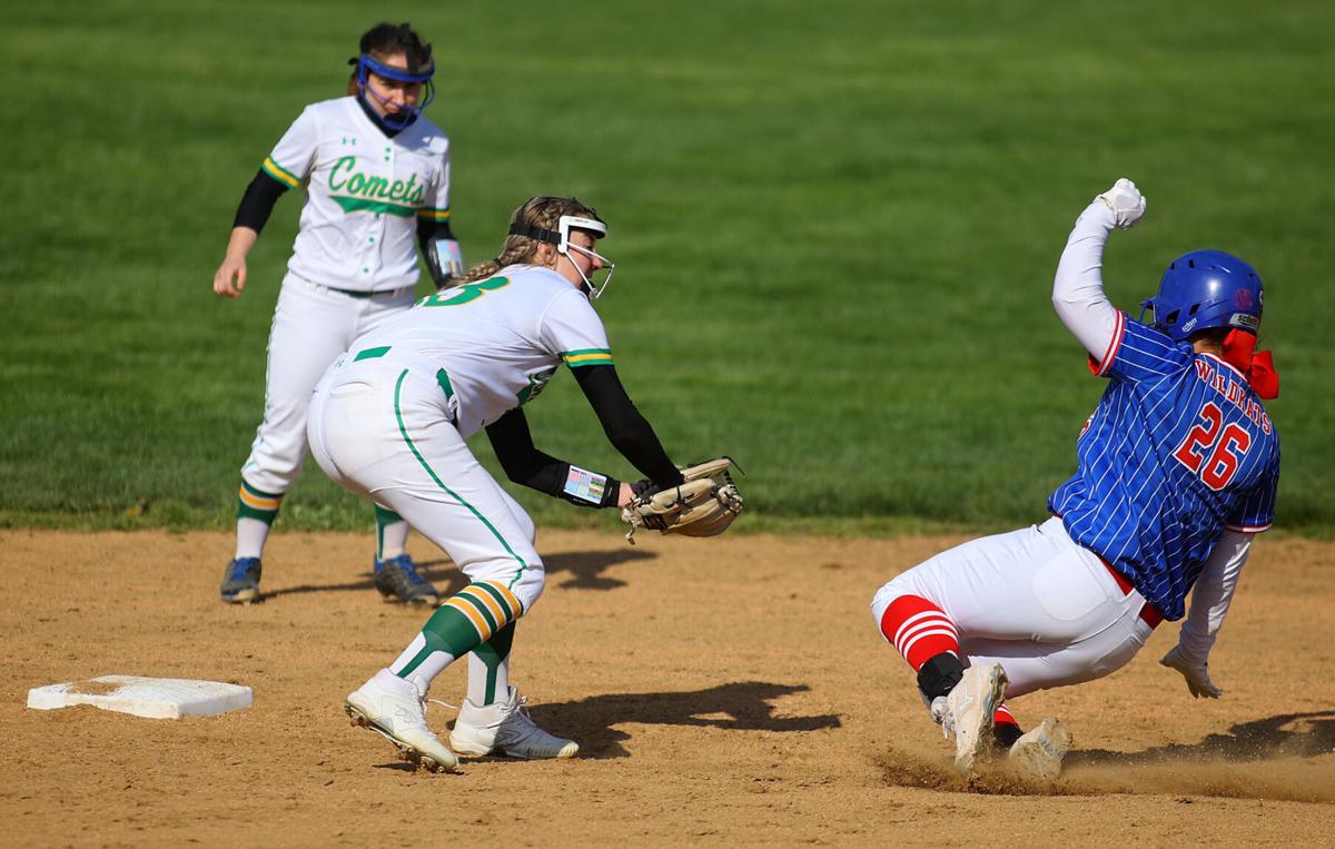 EHS vs KHS softball 04.jpg