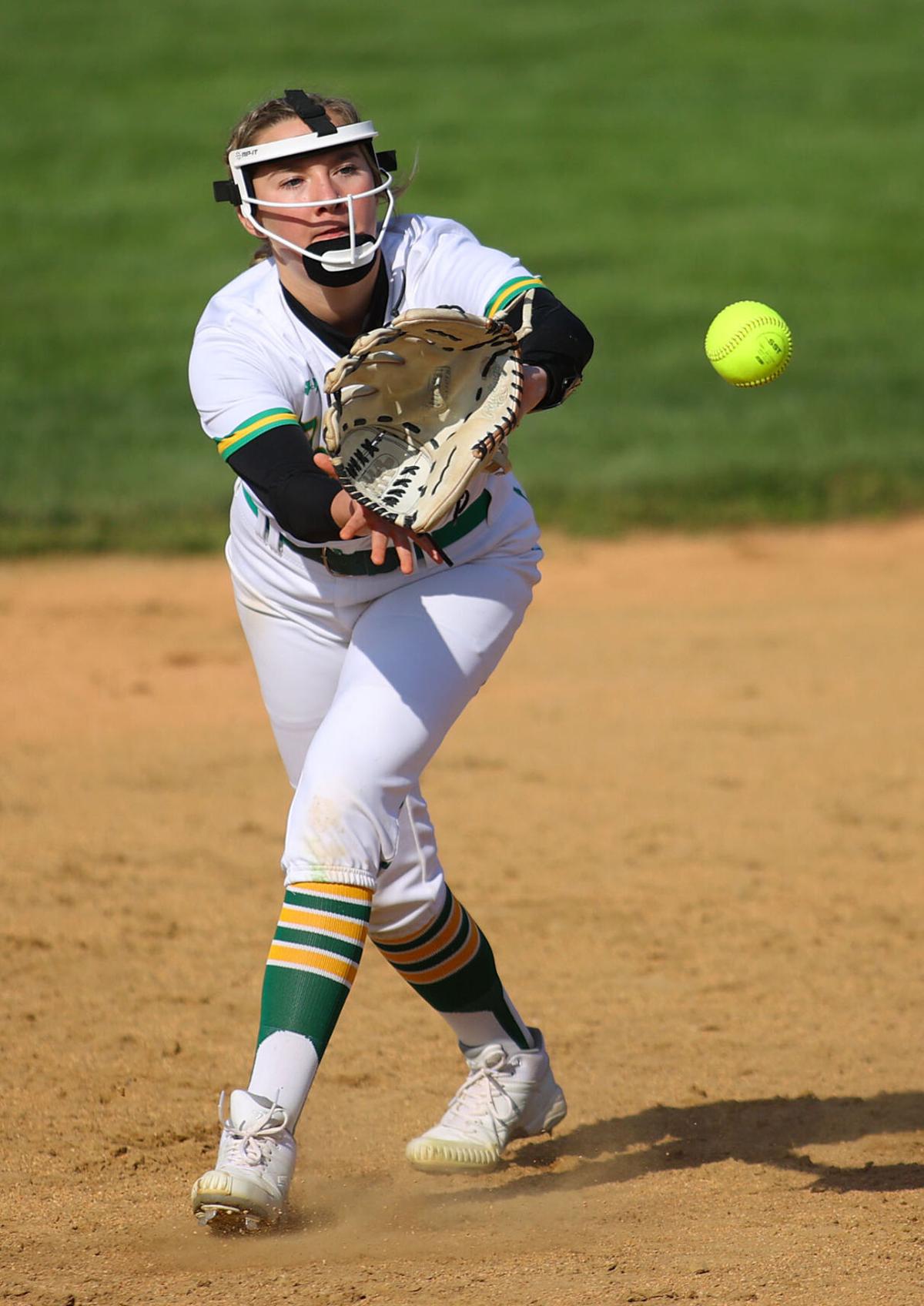 EHS vs KHS softball 02.jpg
