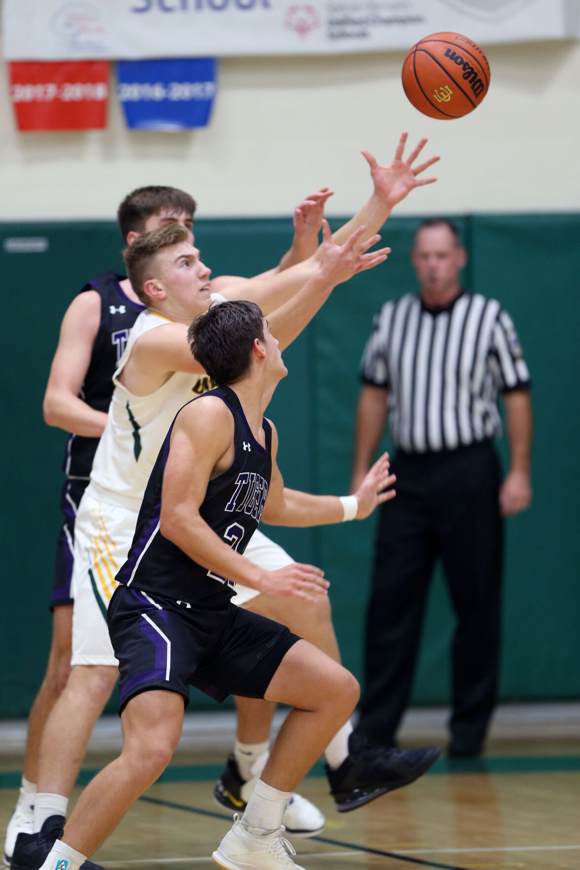 Basketball NHS vs EHS 31.JPG