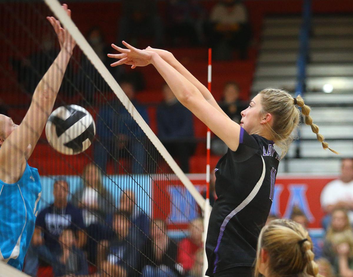 NW vs Mac sect vball 11.jpg