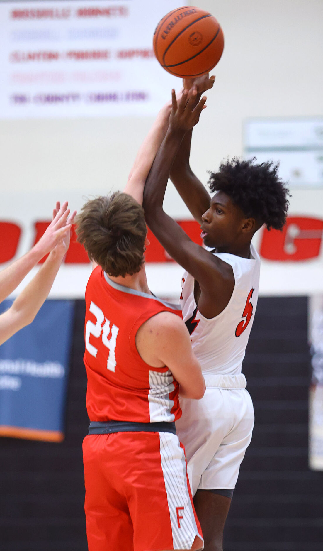 Taylor vs Frankton BBB 02.jpg