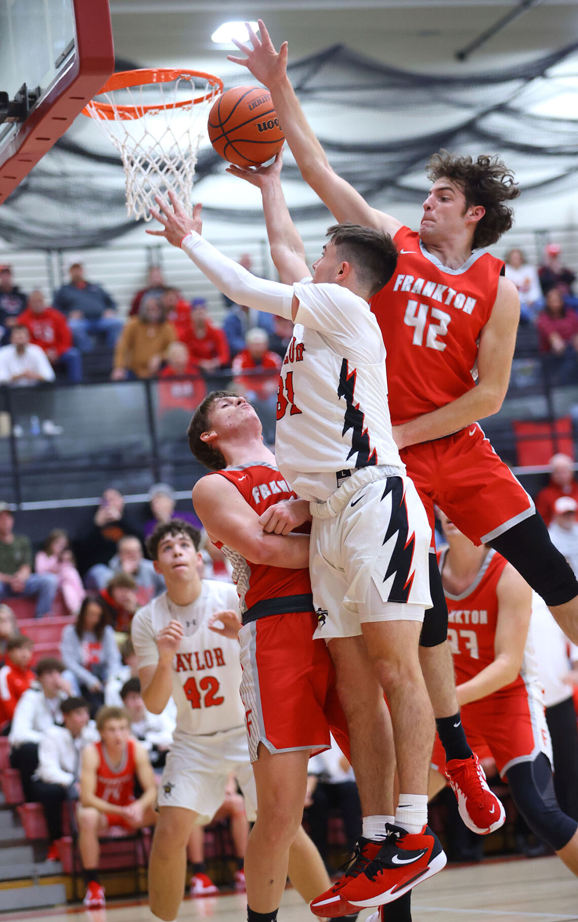 Taylor vs Frankton BBB 03.jpg