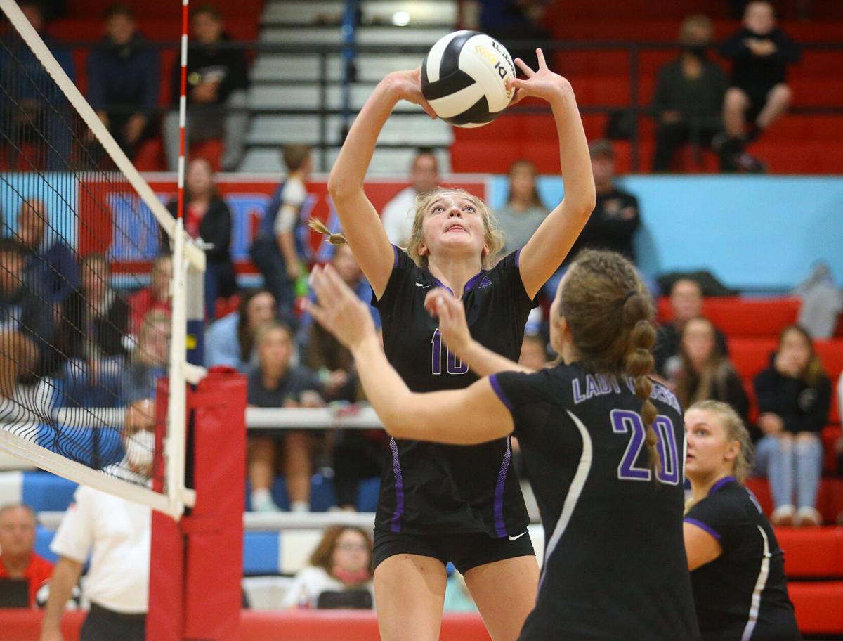 NW vs Mac sect vball 13.jpg