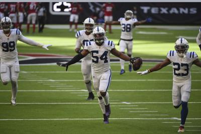 Colts survive mistakes as Texans fumble away final drive, Sports