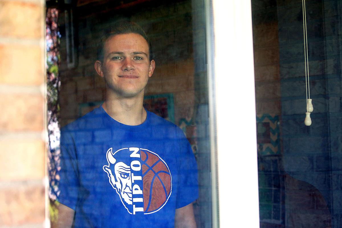 Senior-Austin Cochrane.jpg