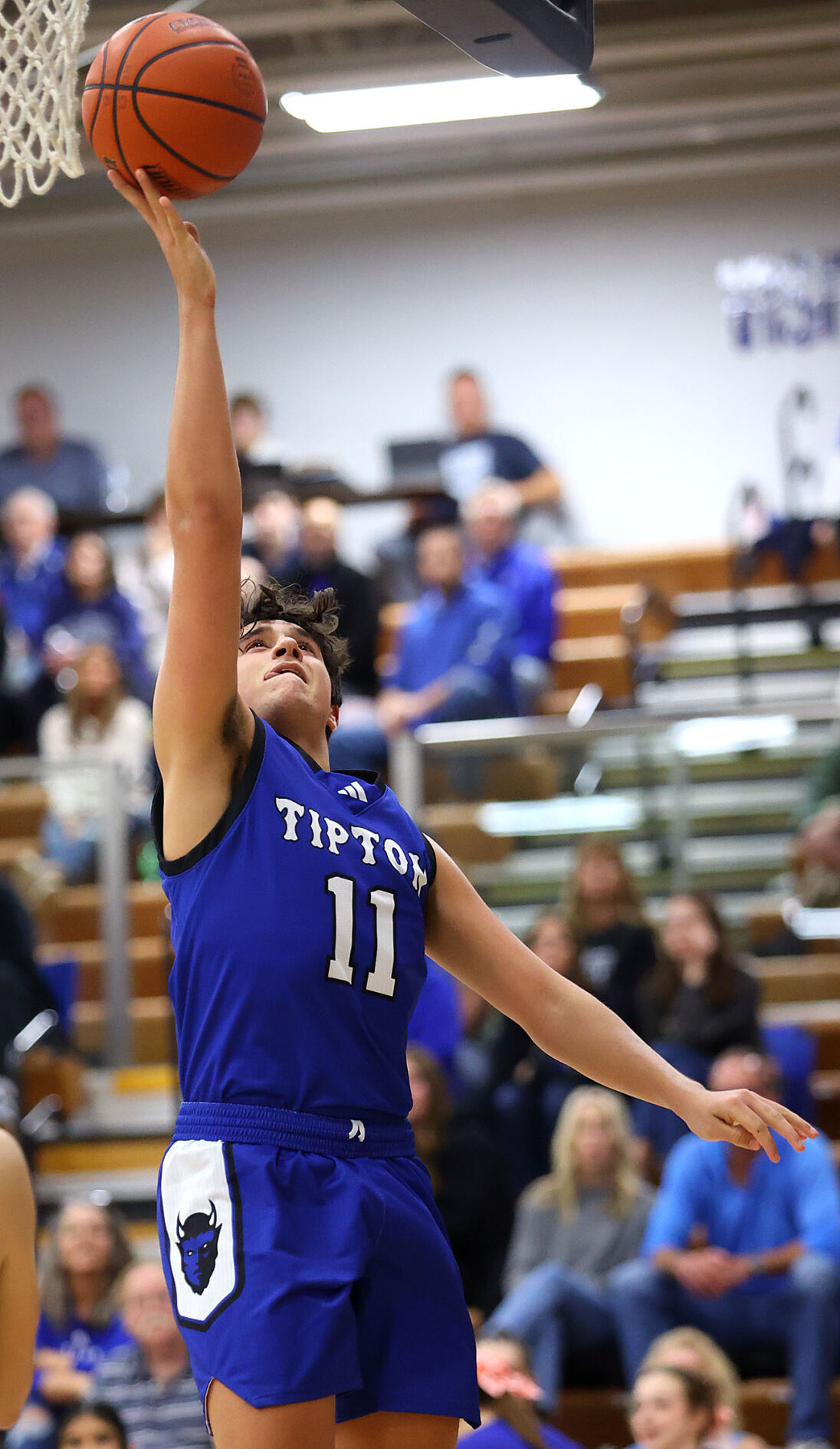 Tipton’s Third-Quarter Surge Secures 66-34 Win over Elwood in Boys Basketball Opener