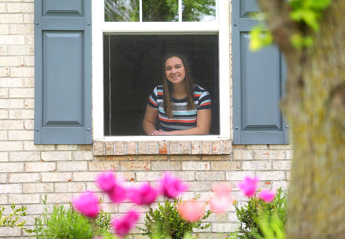 Senior-Faith Bradley.jpg