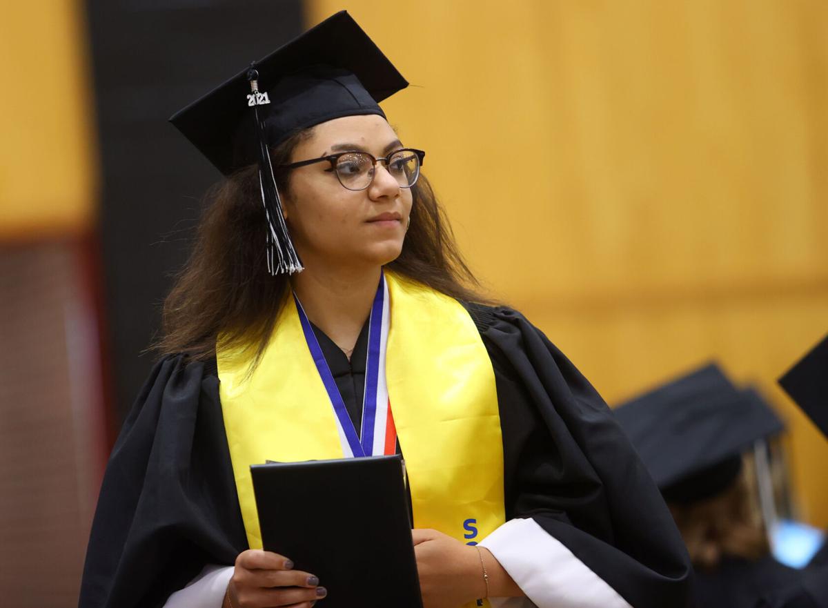 Western graduation WEB ONLY 098.JPG