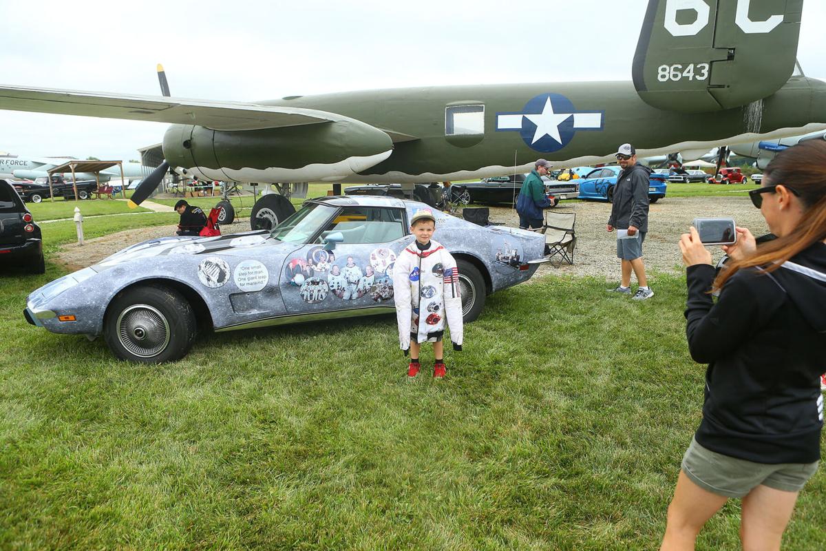 Warbird Cruise-In 03.jpg
