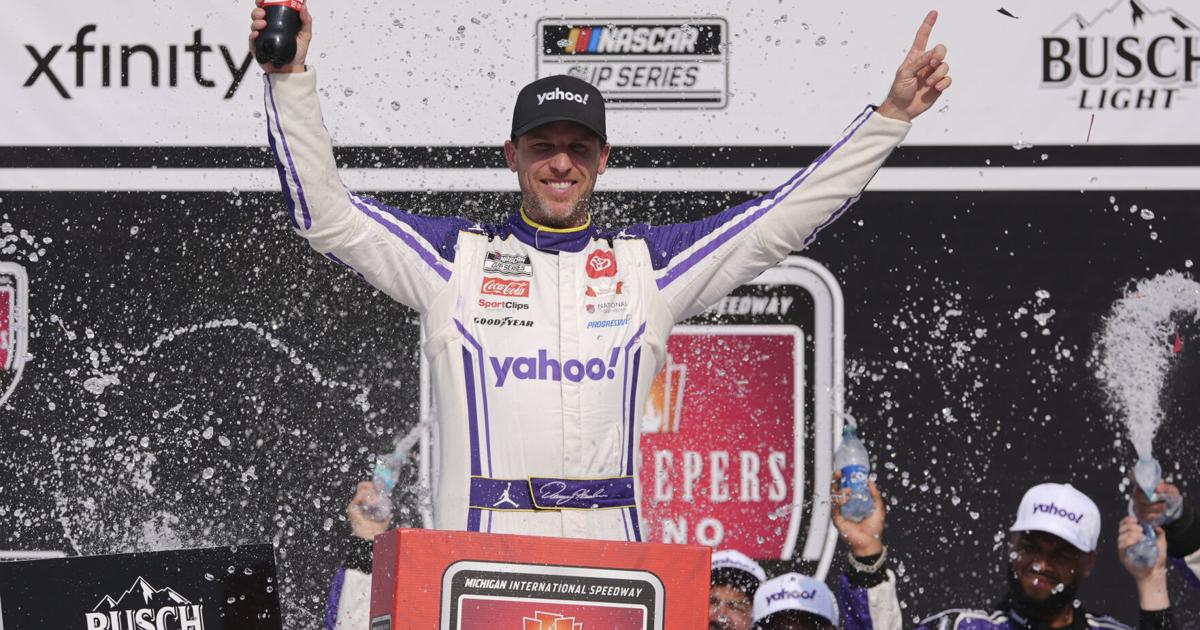Hamlin wins at Michigan for his 3rd Cup Series victory of the season