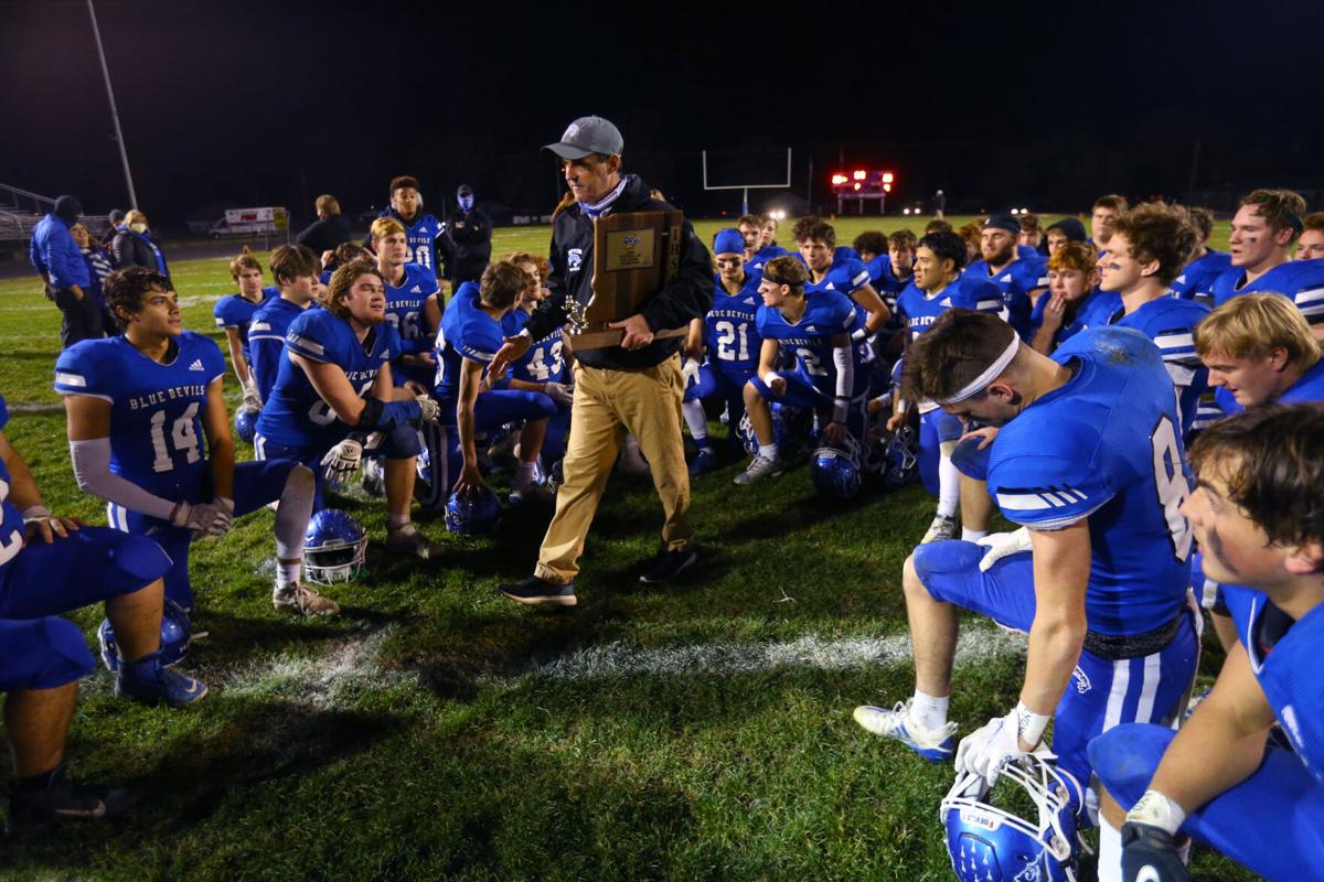 Sec FB - Tipton vs Lapel 60.JPG