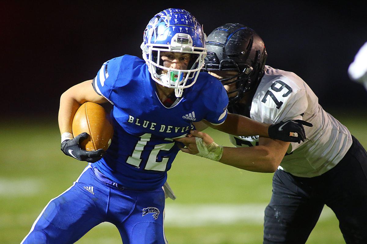Sec FB - Tipton vs Lapel 50.jpg