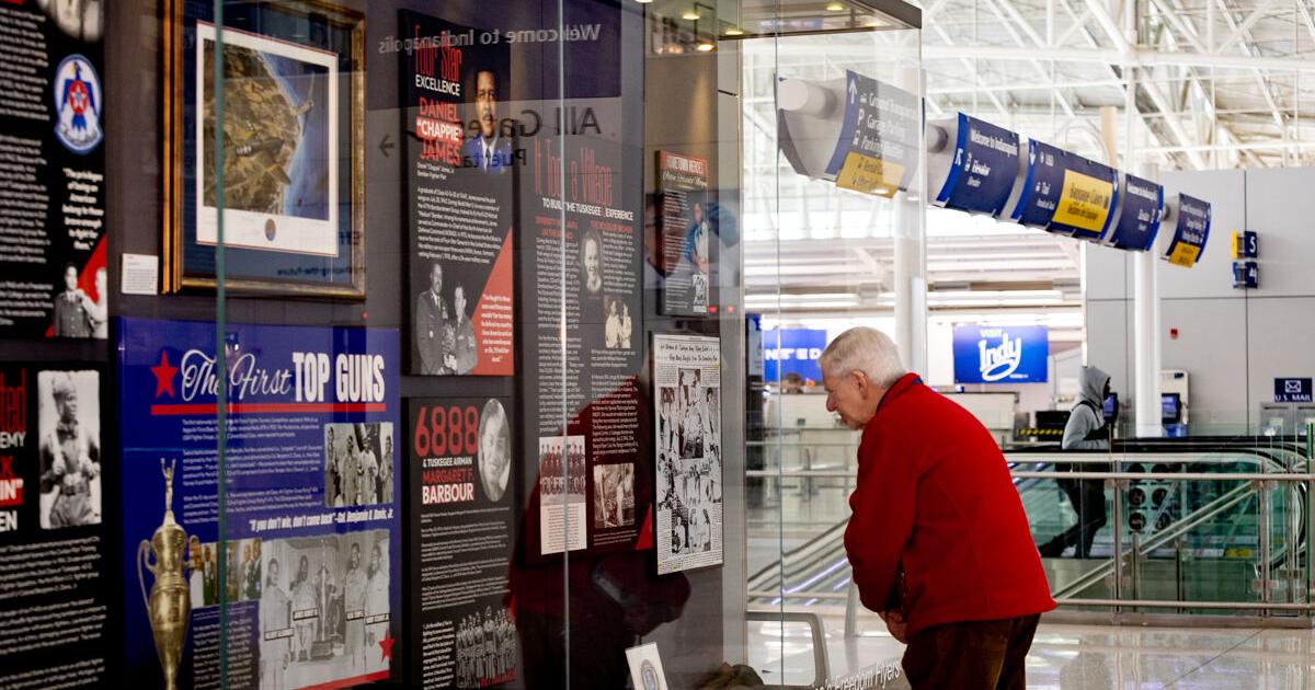 Local vets honored in Tuskegee Airmen exhibit at Indy airport | News ...