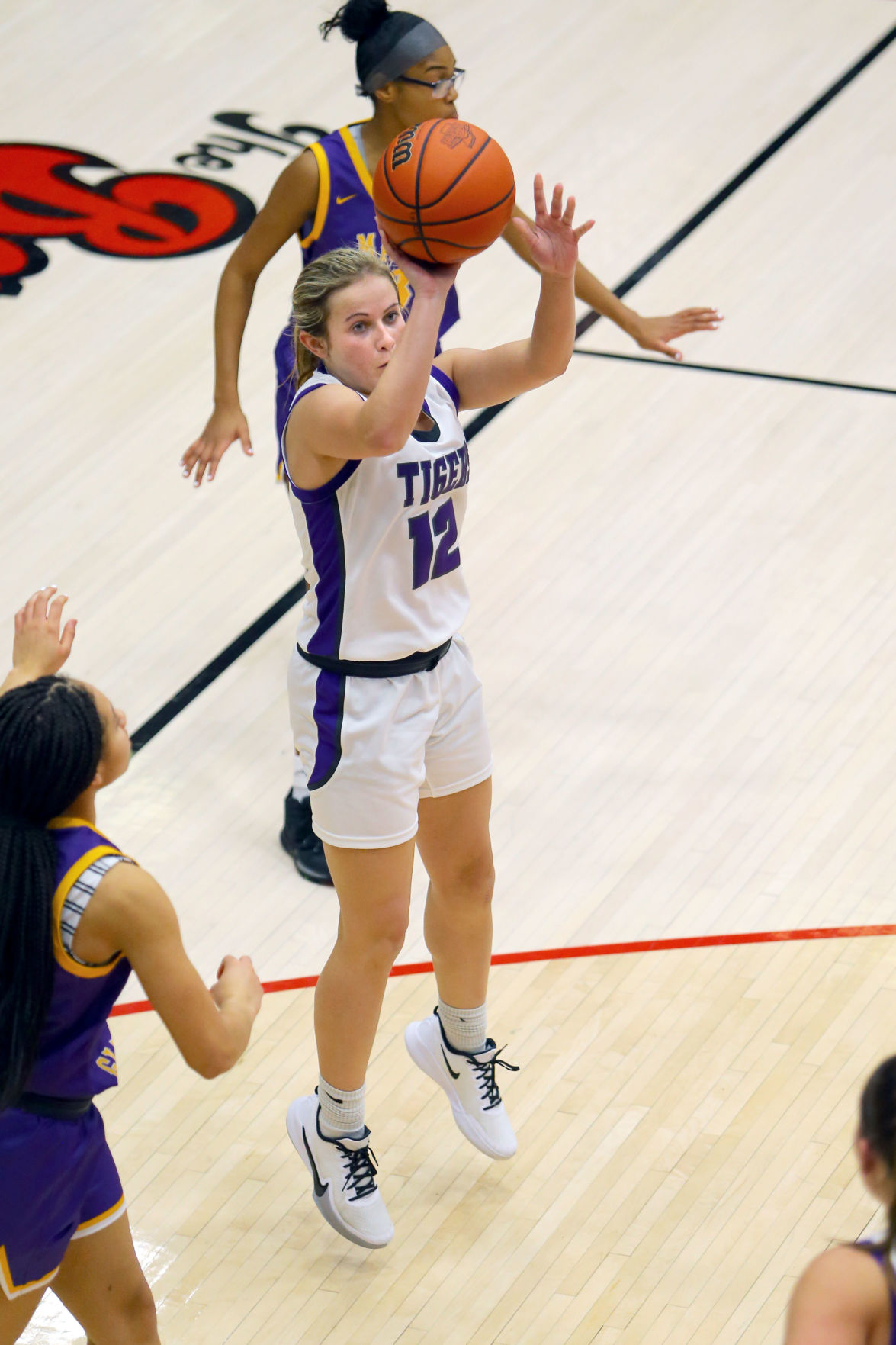 Sec Girls BB - NHS vs Marion 28.JPG