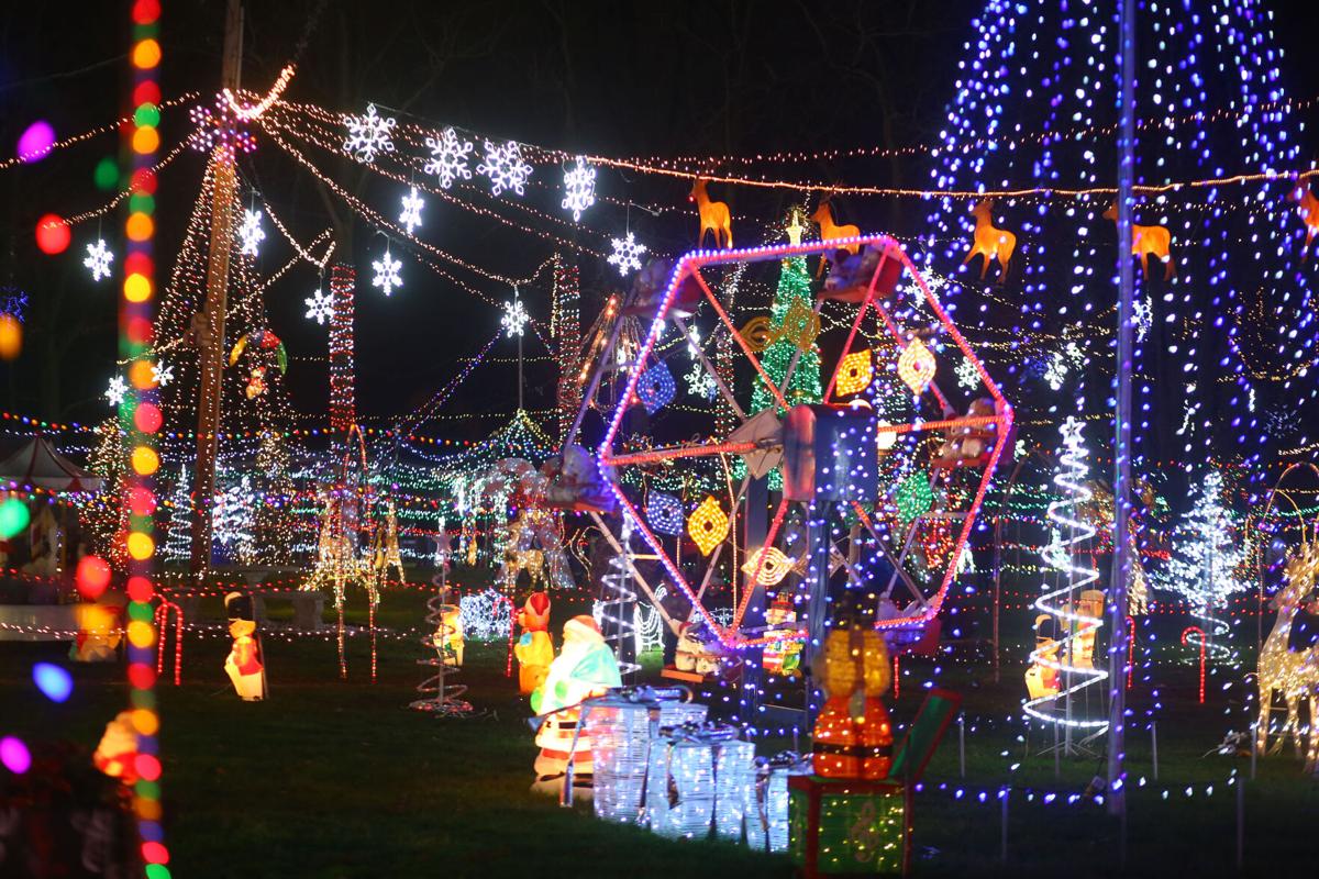 Kokomo Christmas Lights 2022 The Last Lighting: Crowds Gather To Kick Off Final Season Of Beloved We  Care Park | Local News | Kokomotribune.com